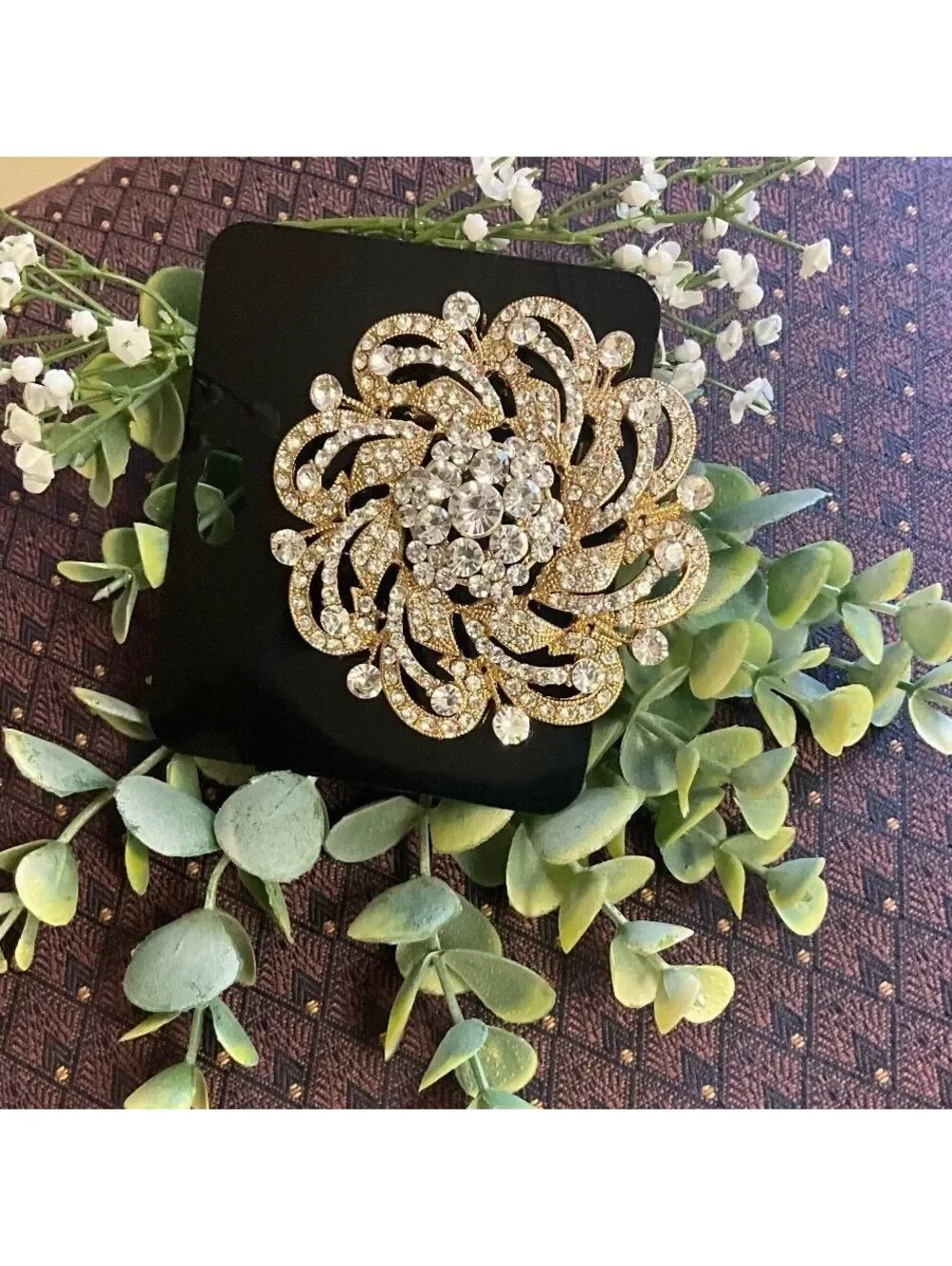 Rhinestone Filigree Brooch Gold Tone & Crystal